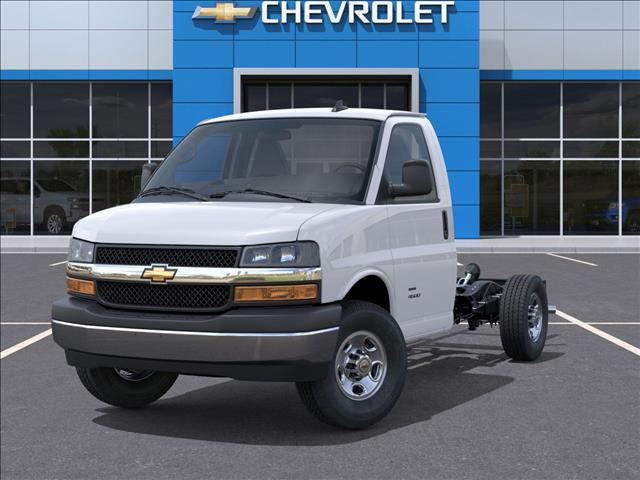 2025 Chevrolet Express 3500