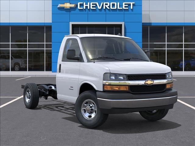 2025 Chevrolet Express 3500