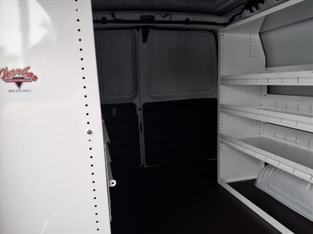 2025 GMC Savana 2500