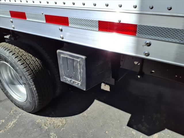 2025 GMC Savana 3500