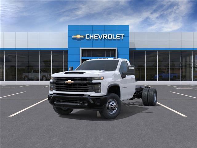 2025 Chevrolet Silverado 3500 HD Chassis Work Truck