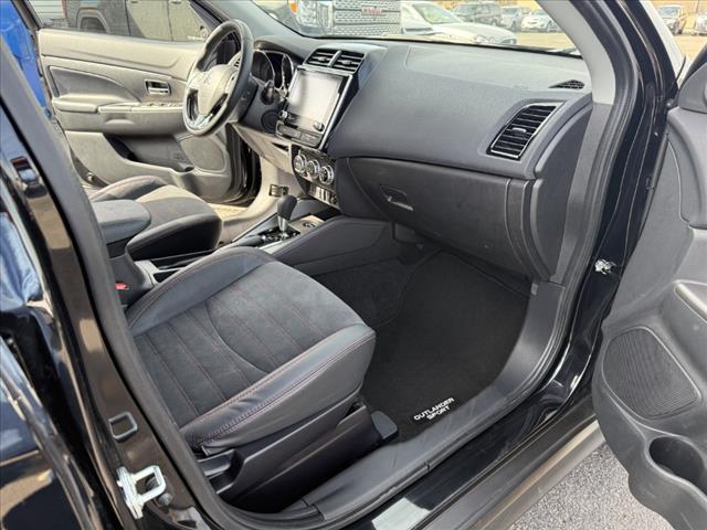 2023 Mitsubishi Outlander Sport SE