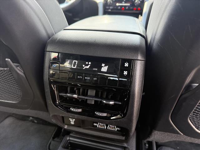 2022 Jeep Grand Cherokee L Altitude