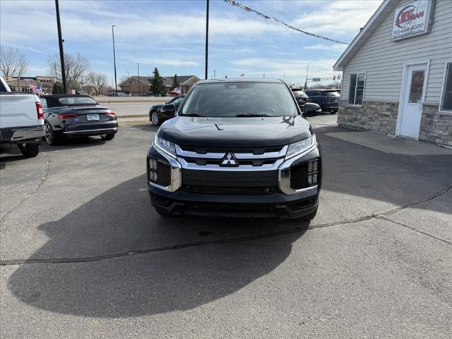 2023 Mitsubishi Outlander Sport SE