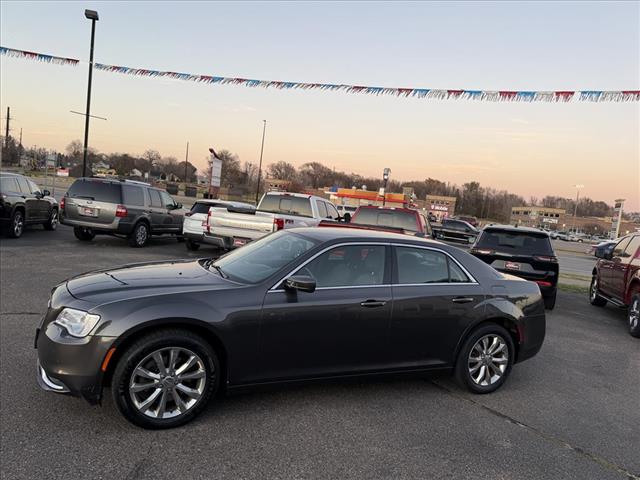 2020 Chrysler 300 Touring