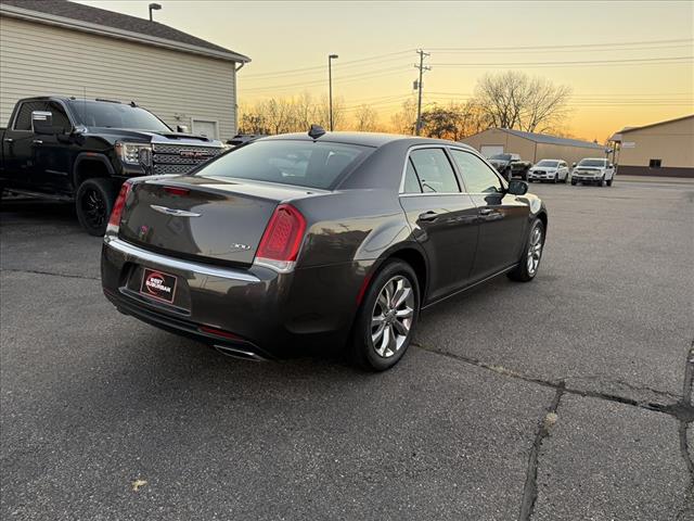 2020 Chrysler 300 Touring