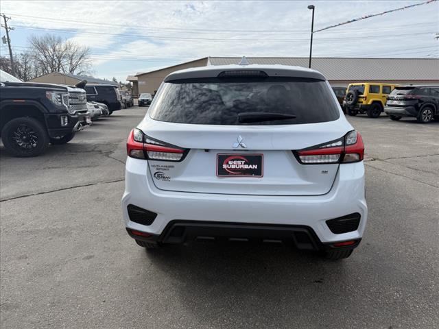 2023 Mitsubishi Outlander Sport SE