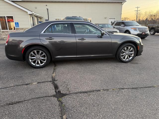 2020 Chrysler 300 Touring