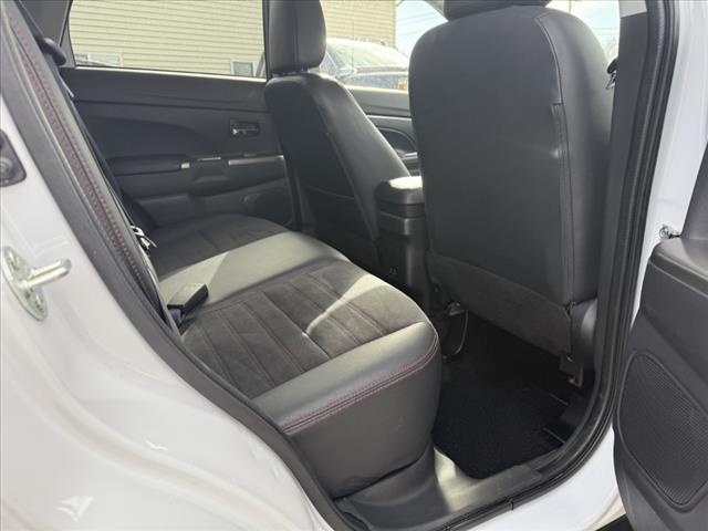 2023 Mitsubishi Outlander Sport SE