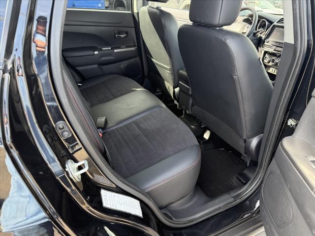 2023 Mitsubishi Outlander Sport SE