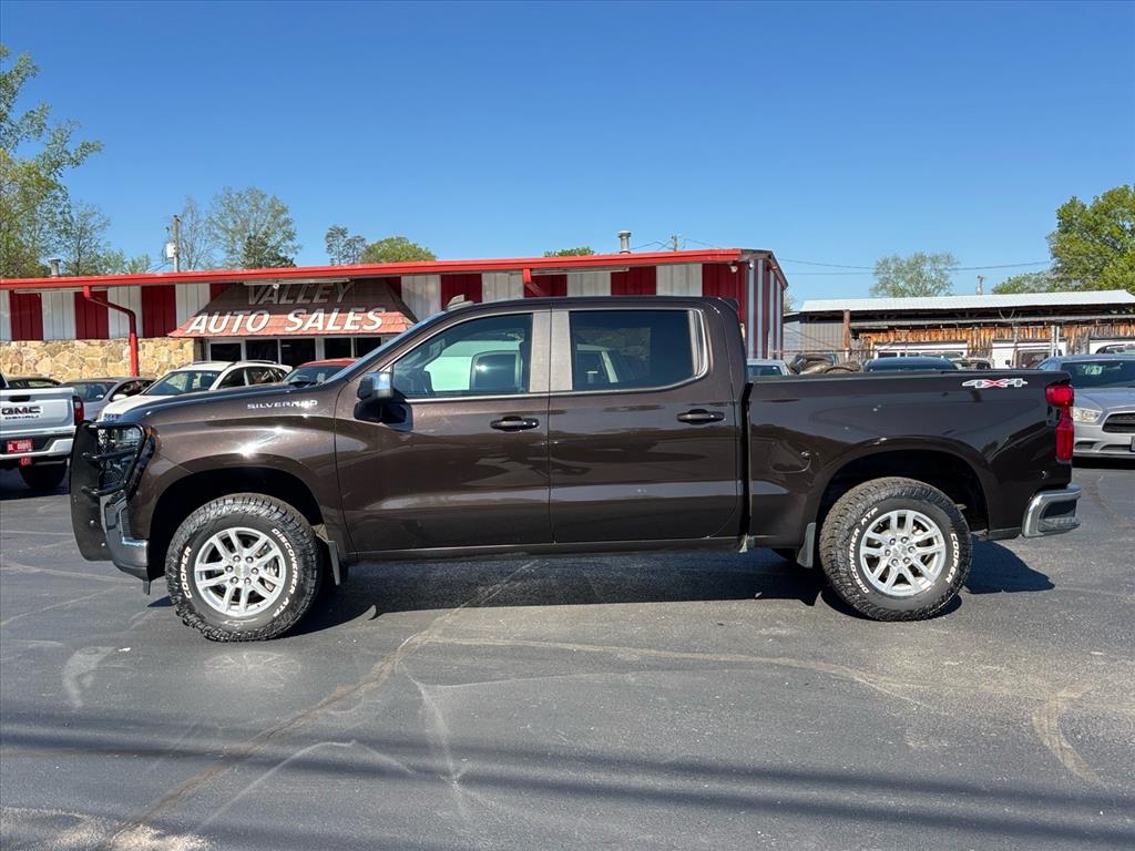 2019 Chevrolet Silverado 1500 LT 4X4 Crew Cab Short Box's photo