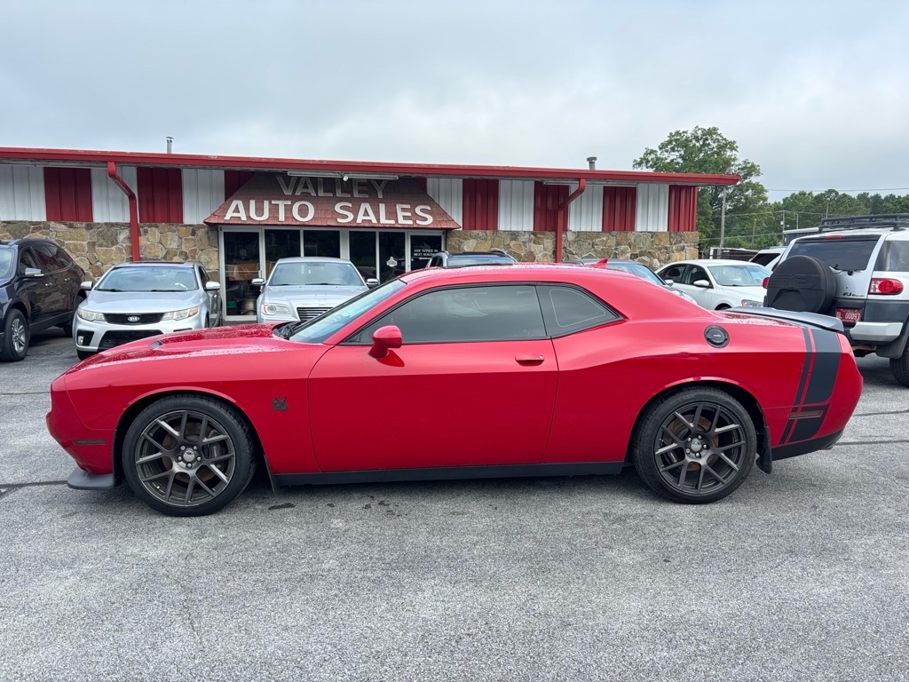 2016 Dodge Challenger Scat Pack's photo