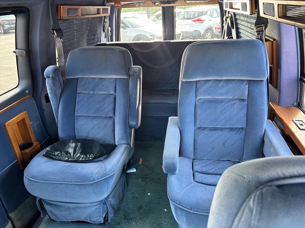 1996 Chevrolet G10 - Photo 8