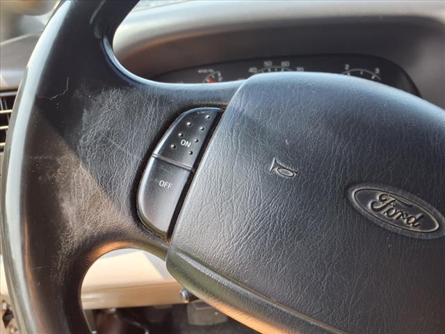 2001 Ford F-250 Super Duty XLT