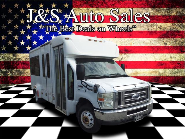 2013 Ford E-Series E-350 SD