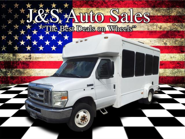 2013 Ford E-Series E-350 SD