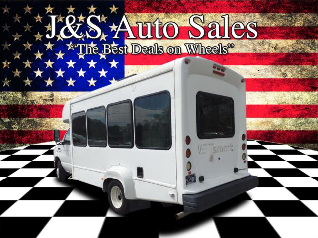 2013 Ford E-Series E-350 SD