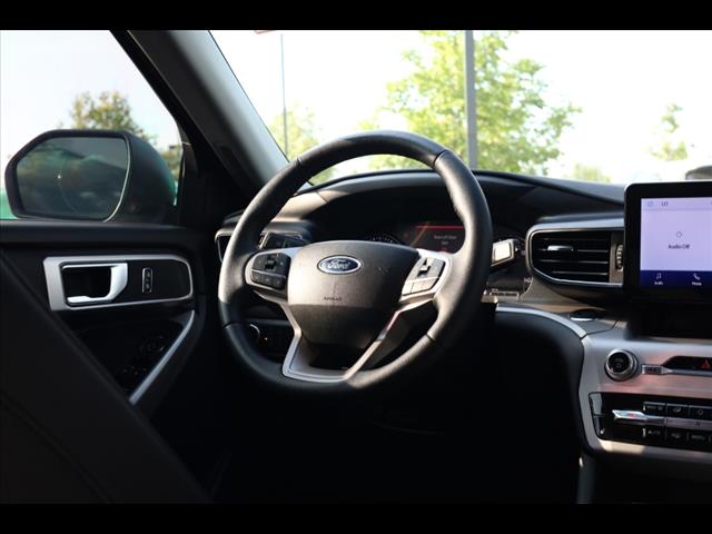 2023 Ford Explorer XLT 4WD