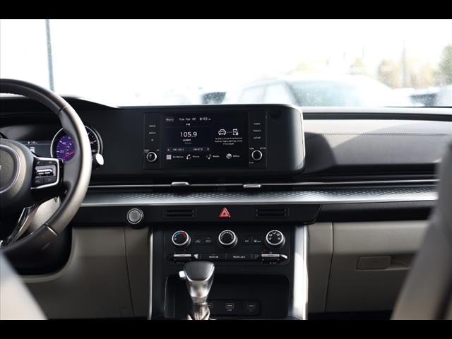 2024 Kia Carnival LX FWD