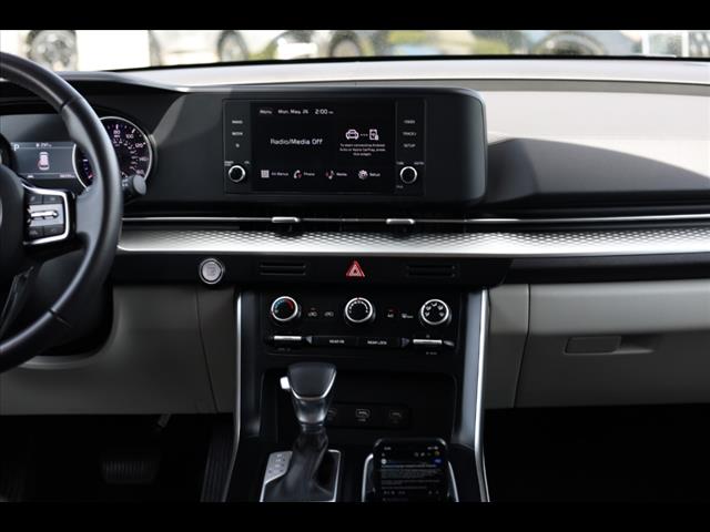 2024 Kia Carnival LX FWD W/SEAT PKG