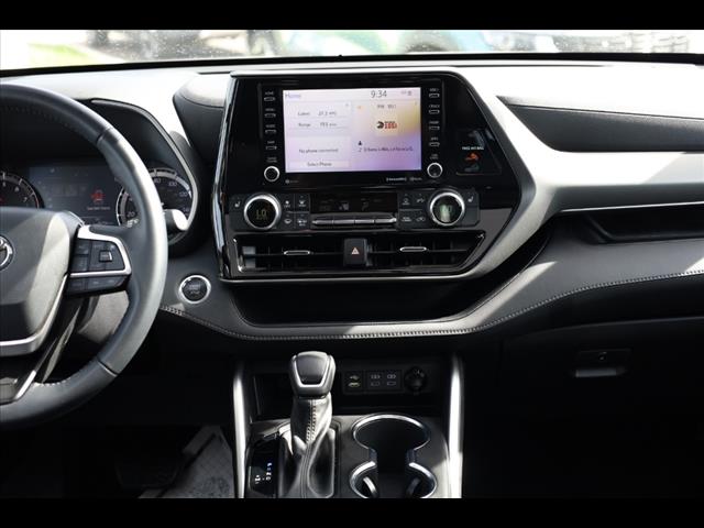 2022 Toyota Highlander XLE AWD