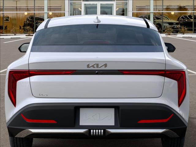2025 Kia K4 LXS FWD