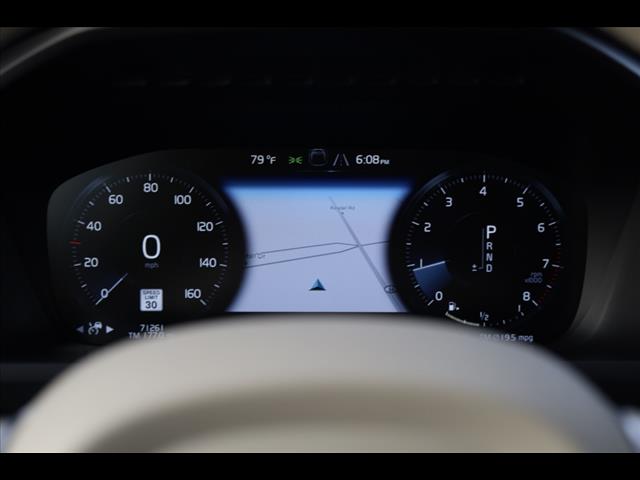 2019 Volvo XC90 T6 AWD MOMENTUM