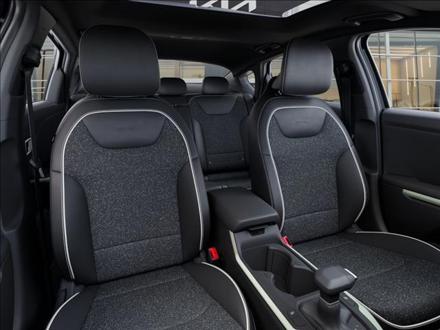 2025 Kia K4 GT-LINE FWD