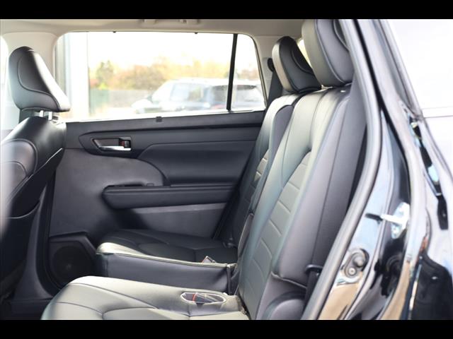2022 Toyota Highlander XLE AWD