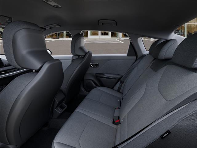 2025 Kia K4 LXS FWD