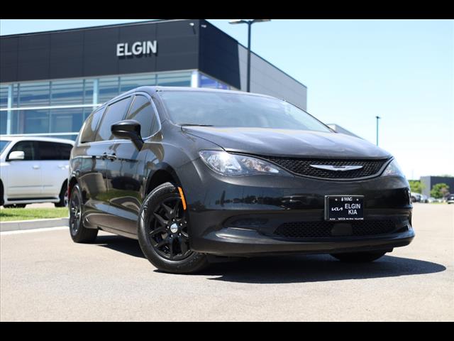 2023 Chrysler Voyager LX FWD