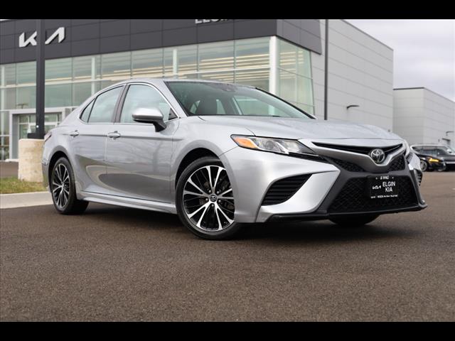 2019 Toyota Camry SE AUTO