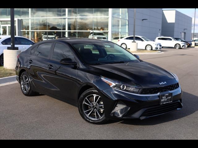 2023 Kia Forte LXS IVT
