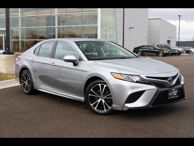 2019 Toyota Camry SE AUTO