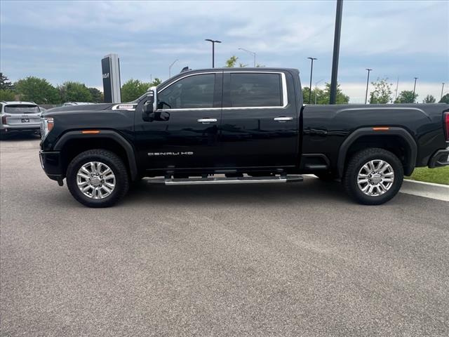 2020 GMC Sierra 2500HD 4WD CREW CAB 159  DENALI
