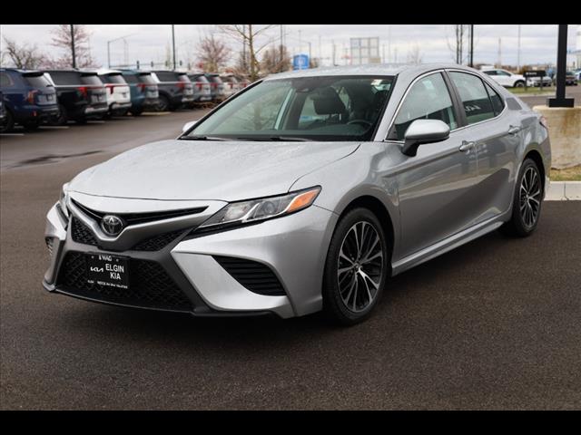 2019 Toyota Camry SE AUTO