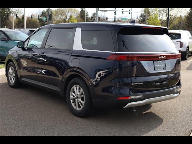 2024 Kia Carnival LX FWD