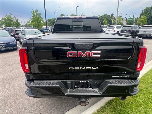 2020 GMC Sierra 2500HD 4WD CREW CAB 159  DENALI