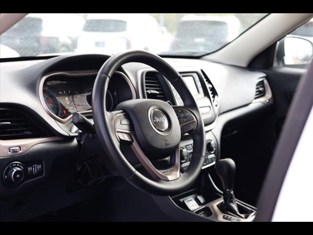 2016 Jeep Cherokee FWD 4DR LATITUDE