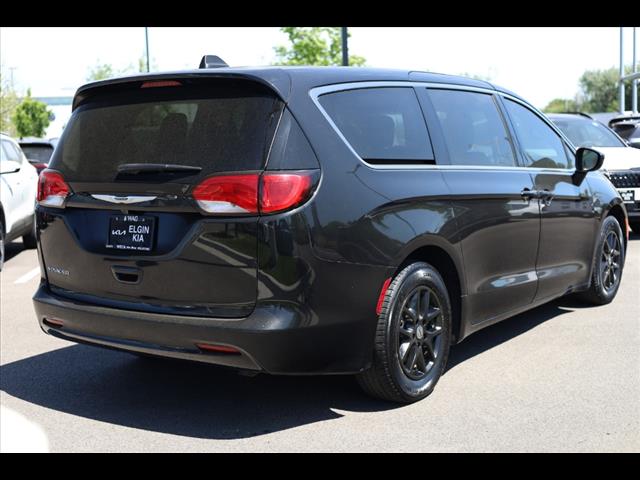2023 Chrysler Voyager LX FWD