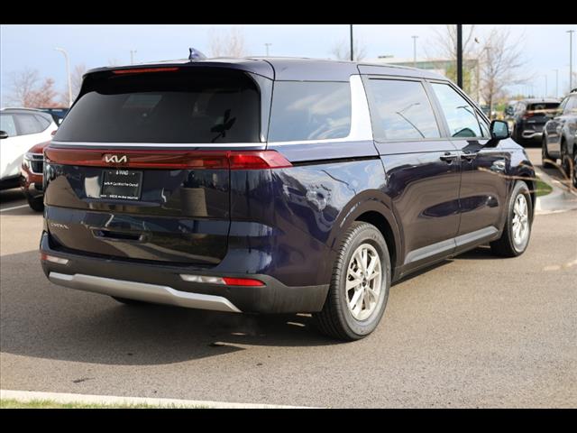 2024 Kia Carnival LX FWD