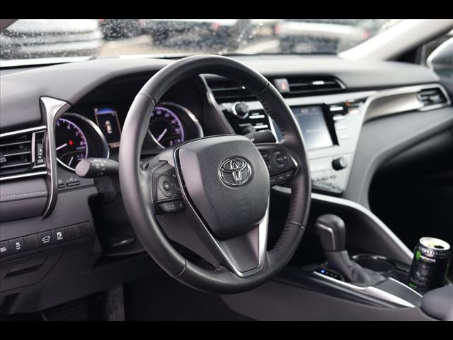 2019 Toyota Camry SE AUTO