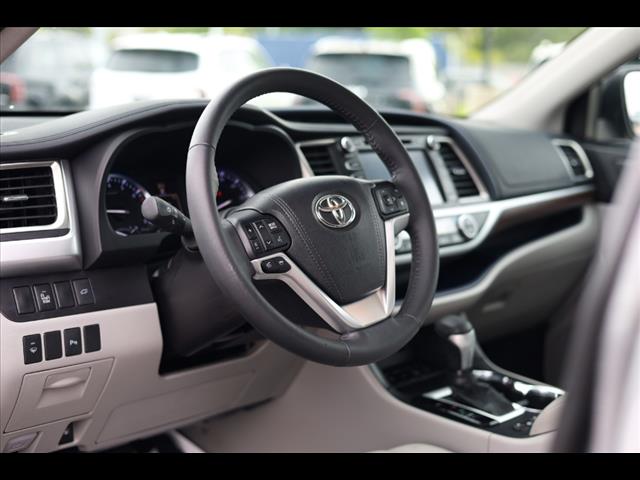 2015 Toyota Highlander AWD 4DR V6  LIMITED