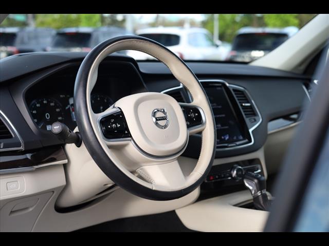 2019 Volvo XC90 T6 AWD MOMENTUM