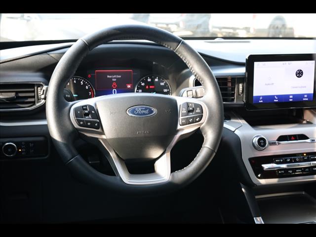 2023 Ford Explorer XLT 4WD