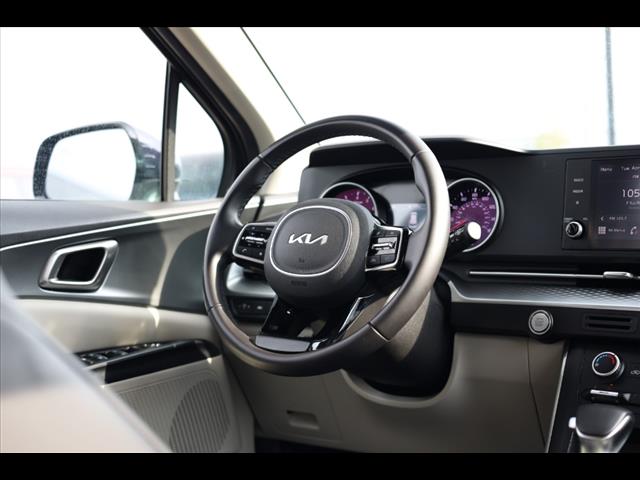 2024 Kia Carnival LX FWD
