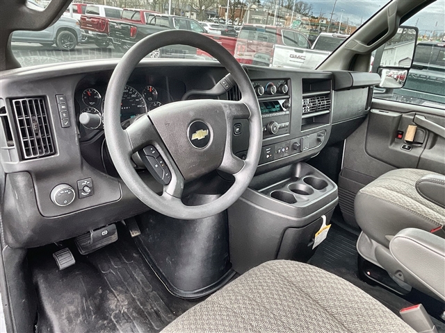 2024 Chevrolet Express 3500