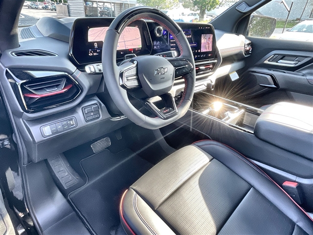 2025 Chevrolet Silverado EV RST