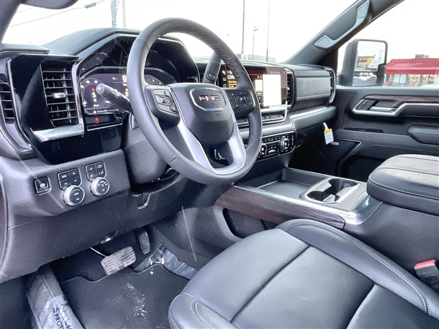 2025 GMC Sierra 2500HD SLT