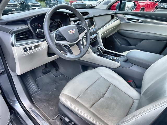 2020 Cadillac XT5 Premium Luxury
